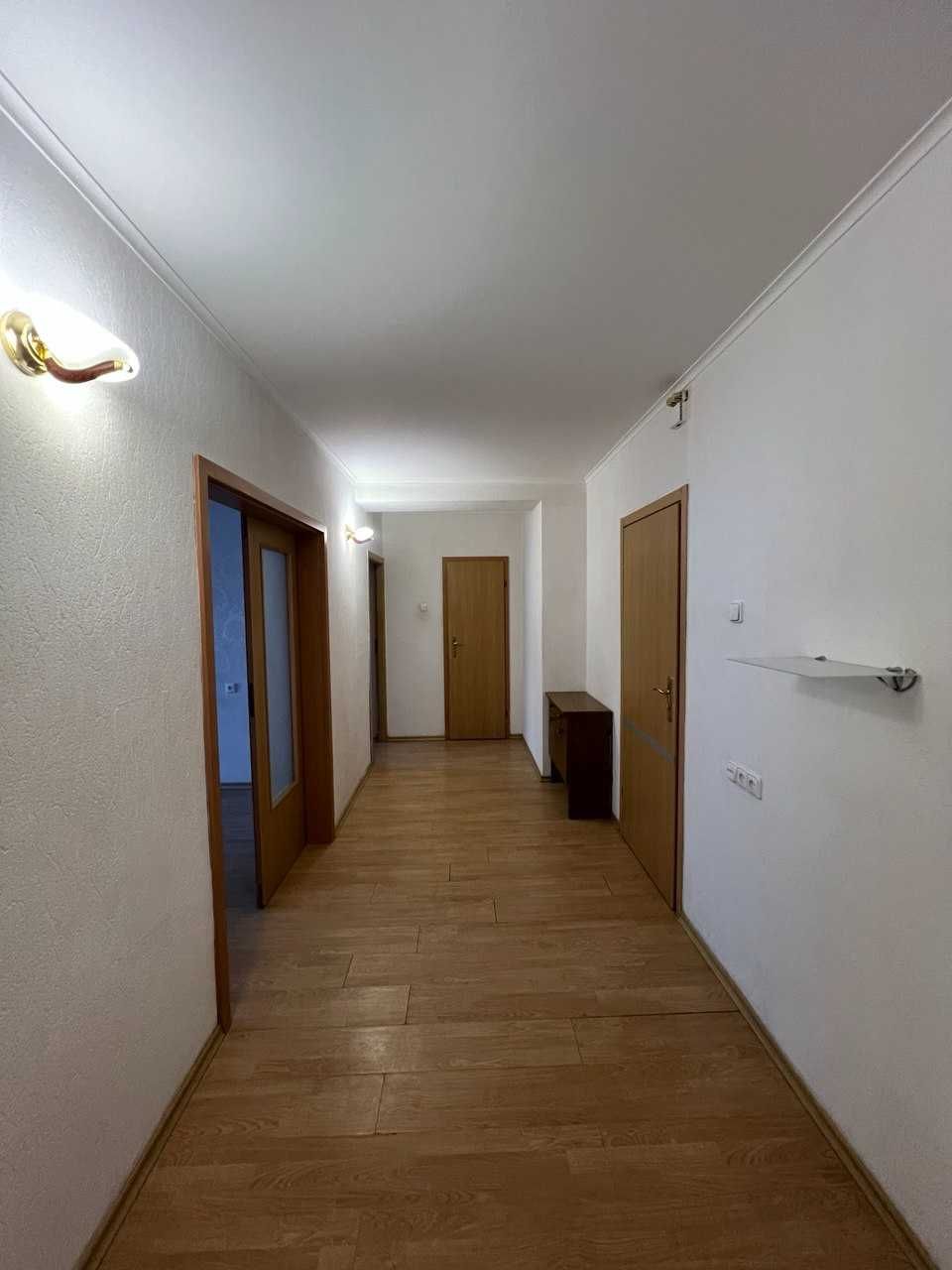Від власника, 2к квартира, 66 м2, метро Дарниця, вул. Лазаревського