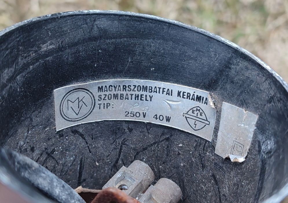 Lampa wisząca Magyarszombatfai Węgry lata 60-te 70-te 

A

SZOMBATHELY