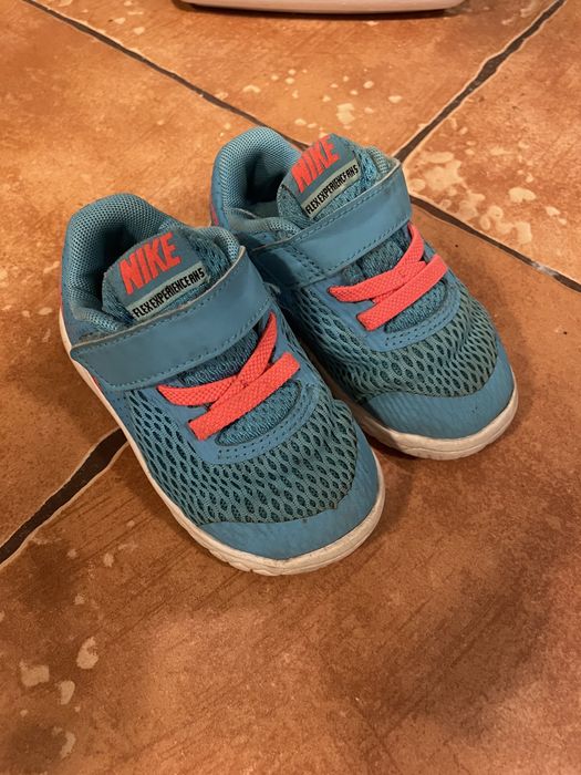 Buciki Nike, rozmiar 21