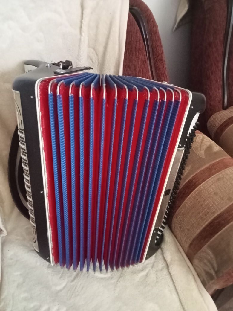 Akordeon Włoski 120 basy
