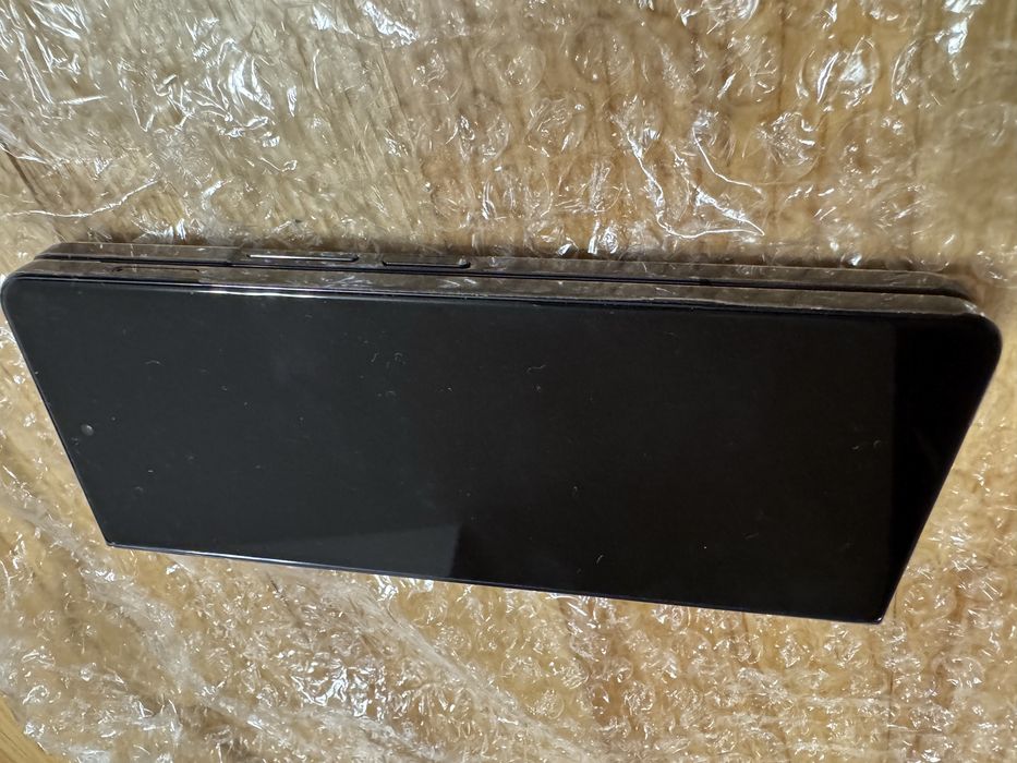 Samsung Galaxy Folt 4 nowy z folia ochronna