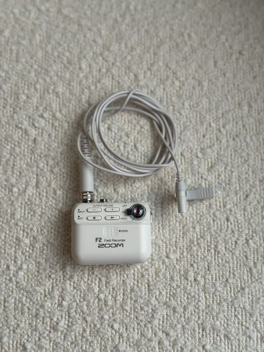 Zoom F2 branco gravador lapela