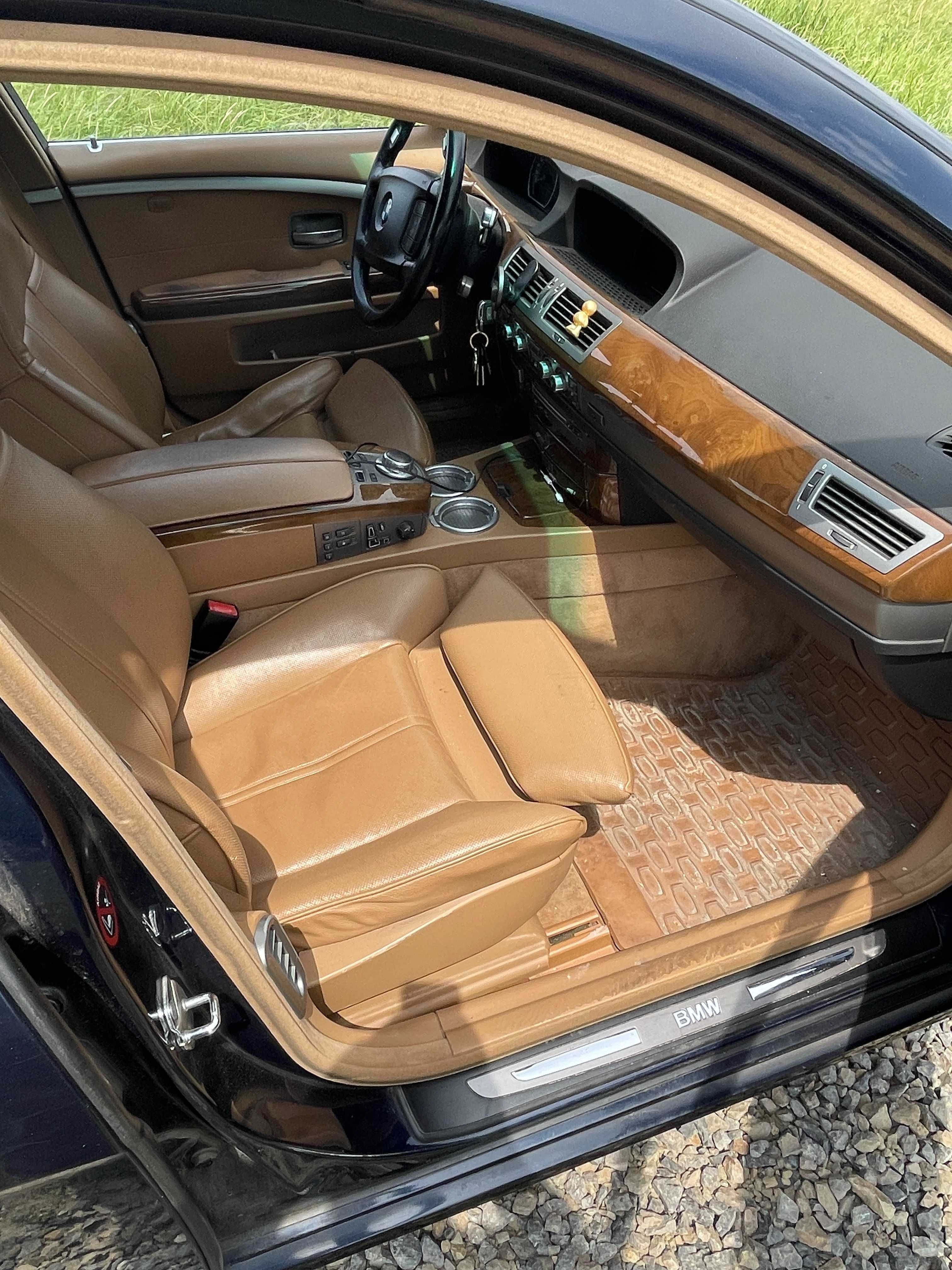 BMW 730d 2007r. Wersja Long. W ciągłym użytkowaniu.
