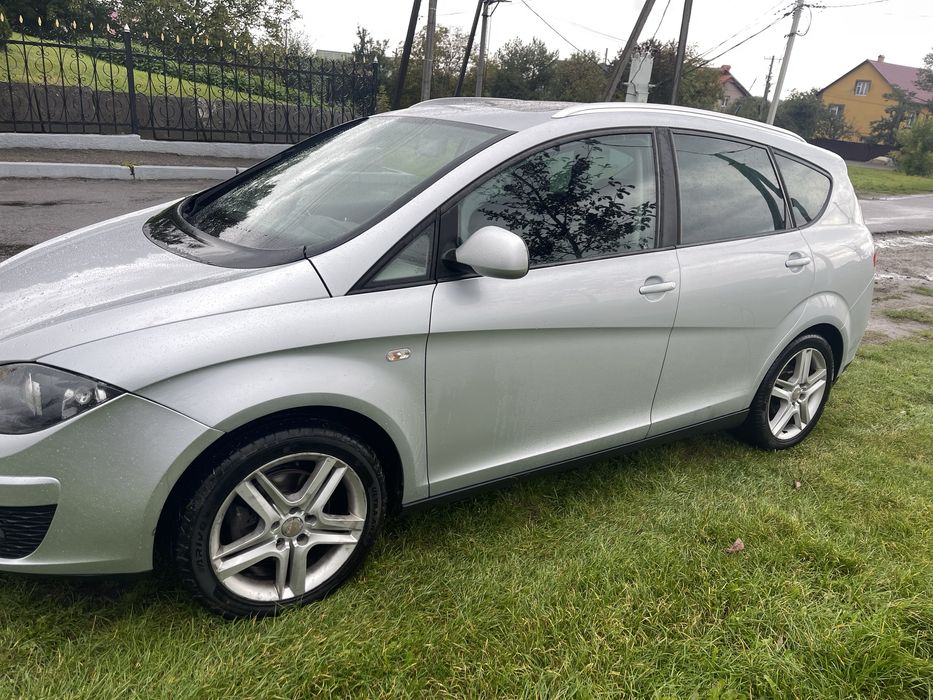 автомобіль seat altea xl