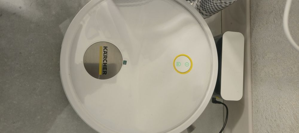 Продам робот пилосос Керхер RCV 2