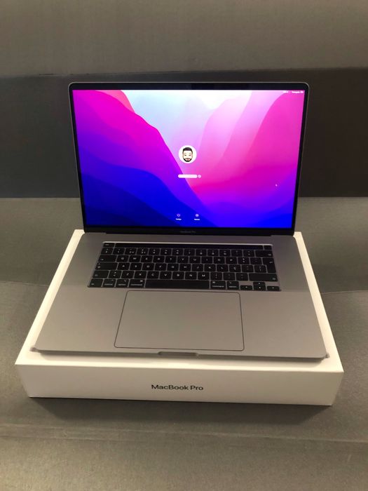Macbook Pro i7 16GB / 512GB SSD