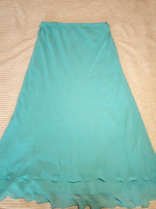 Piękna, spódnica w kolorze turkusowym. Marka - Allison.
