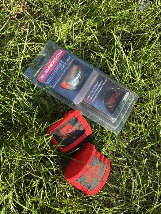 Бинты VENUM боксерские,капы,перчатки боксерские Є ОПТ !!!