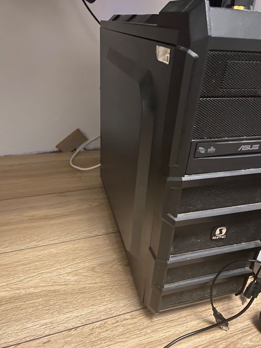 Komputer gamingowy /multimedialny