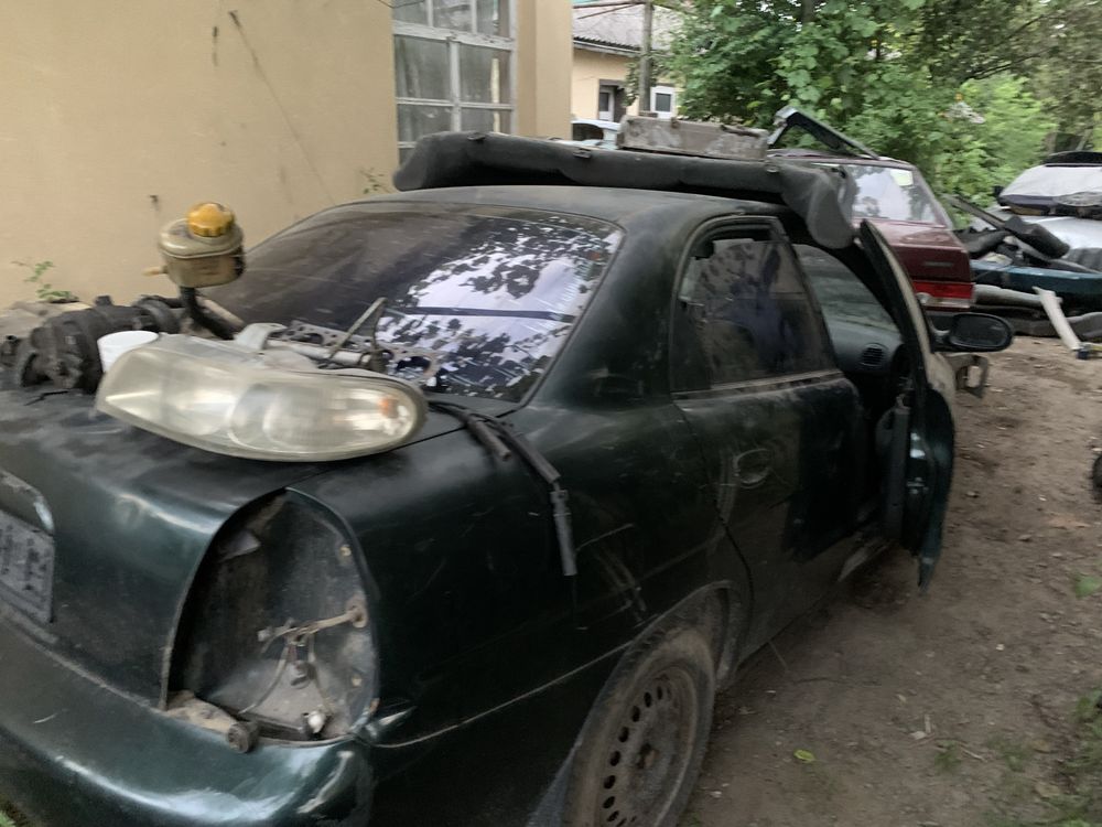 Розбираю на Запчастини Daewoo Nubira 1.6 Дейво Нубіра 1.6 1999року