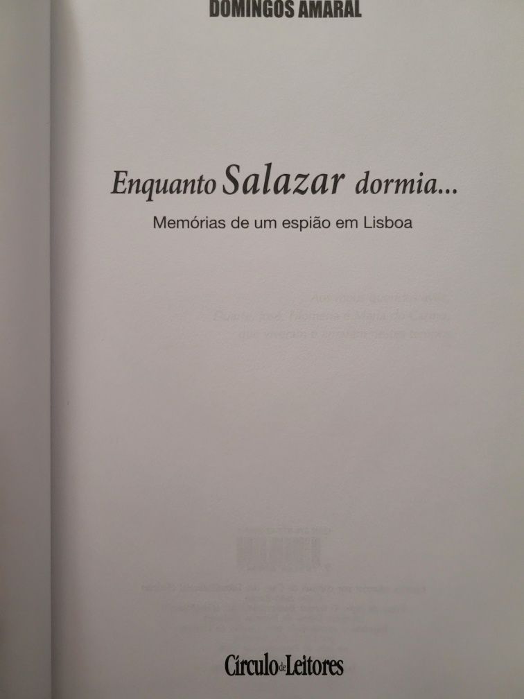 Livro "Enquanto Salazar dormia..." de Domingos Amaral