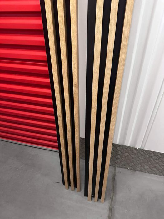 Lamelki na czarnym tle/ posiadam 2 sztuki, cena za sztuke