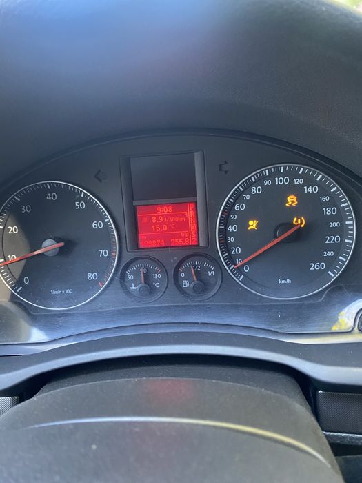 Volkswagen Golf5 автомат