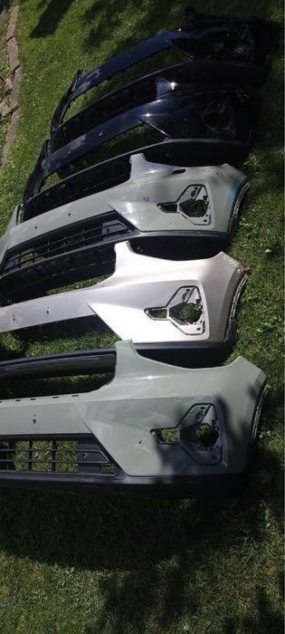 Бампеп передній Volvo XC40 C40