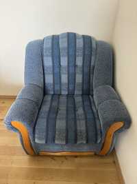 Fotel niebieski sprawny