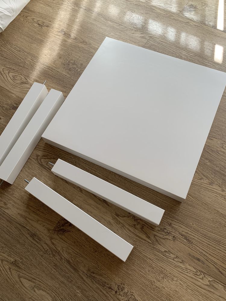 Mesa branca Lack do Ikea
