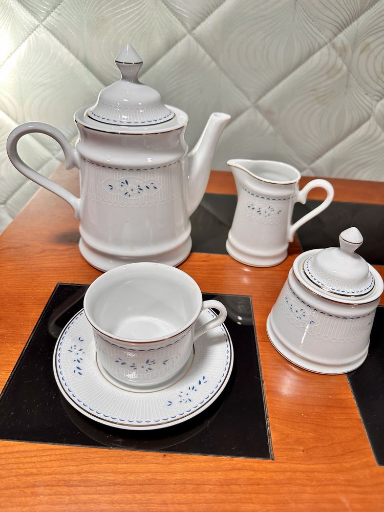 Conjunto / serviço de 27 peças de chá/café. NOVO