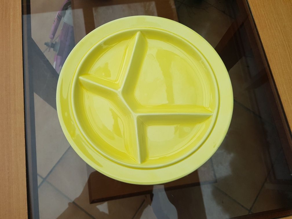 Żółty talerz ceramiczny patera  z przegródkami sygnowany 3584/