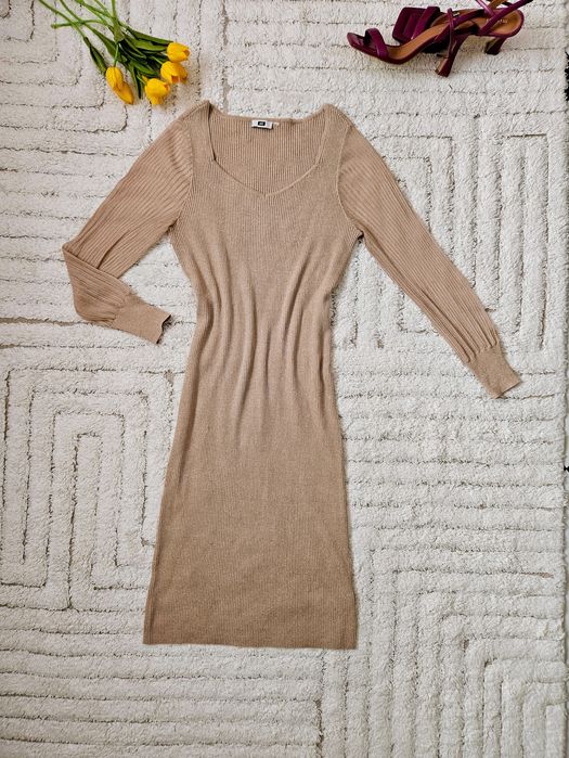 Beżowa błyszcząca prążkowana sukienka 2XL święta sylwester impreza