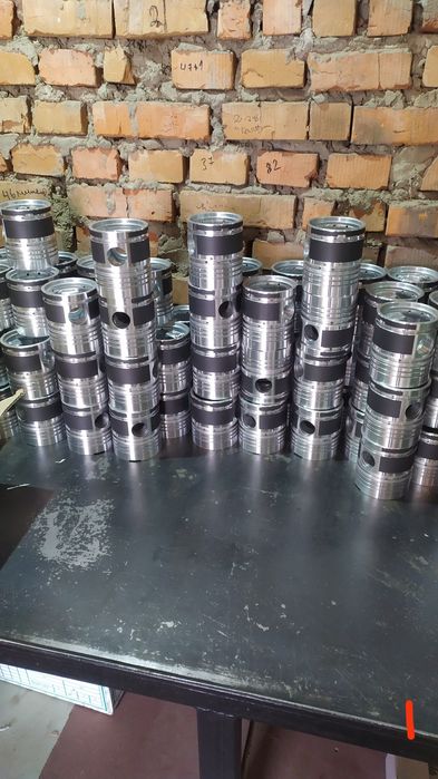 Поршень СМД, ЯМЗ, КАМАЗ, Д-245, Д-260, ЮМЗ, Т-40, МТЗ Іі різні.
