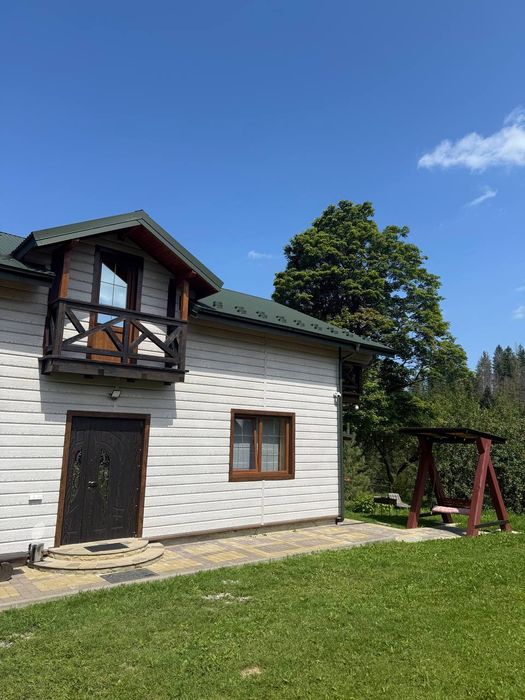 Оренда будинку в Карпатах.Котедж в Микуличині "Крістал Хаус".