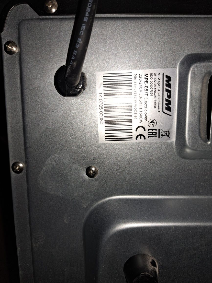 Piekarnik elektryczny z funkcją termoobiegu MPF-05/T