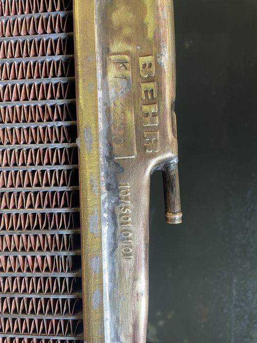 Chłodnica Mercedes SL R107