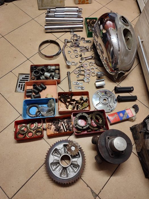 Części JAWA 175/250/350 TS CZ350 KOMAR