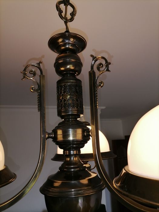 Conjunto de 3  candieiros um de tecrone 2 de. Mesa de cabeceira