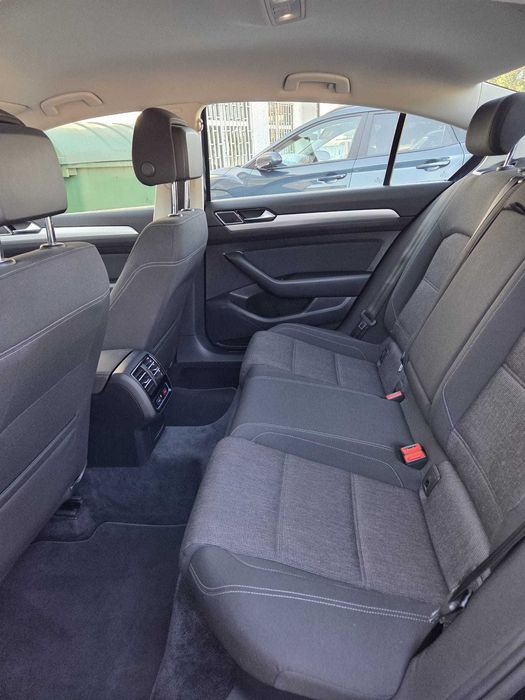 Volkswagen Passat 1.6 TDI BlueMotion 120cv - Confortline