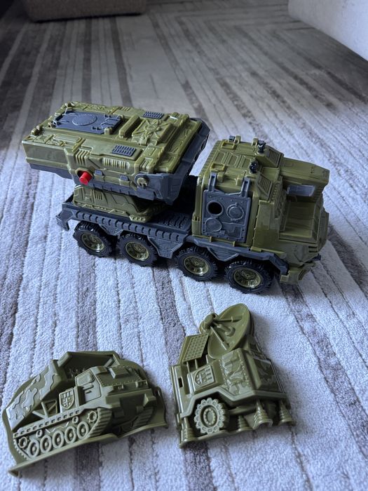 Військова машина / система залпового вогню