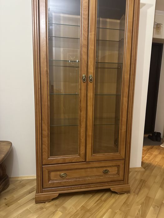 Продається сервант , буфет, вітрина