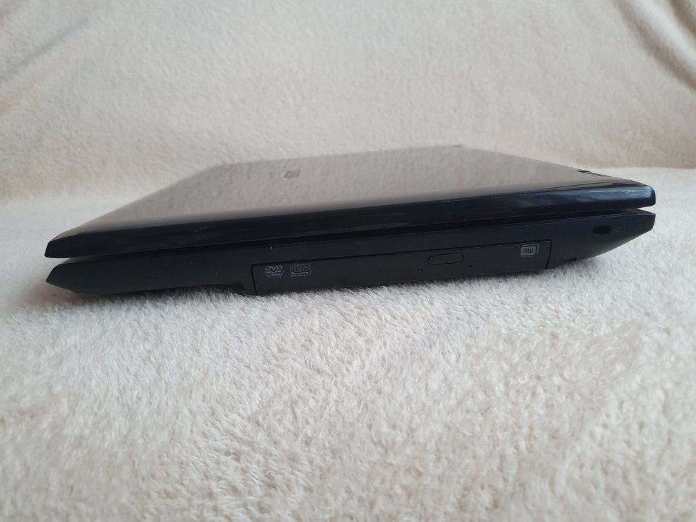 Ноутбук на запчасти Samsung R60