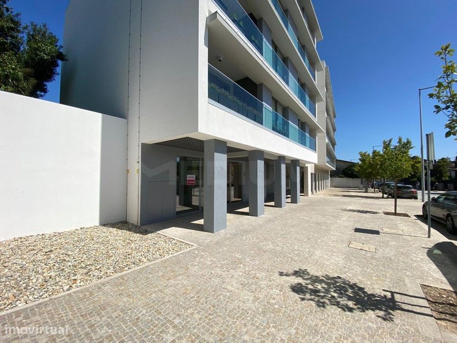 (INVESTIMENTO) Loja no Centro da Maia - Edifício Vintage Maia Resid...