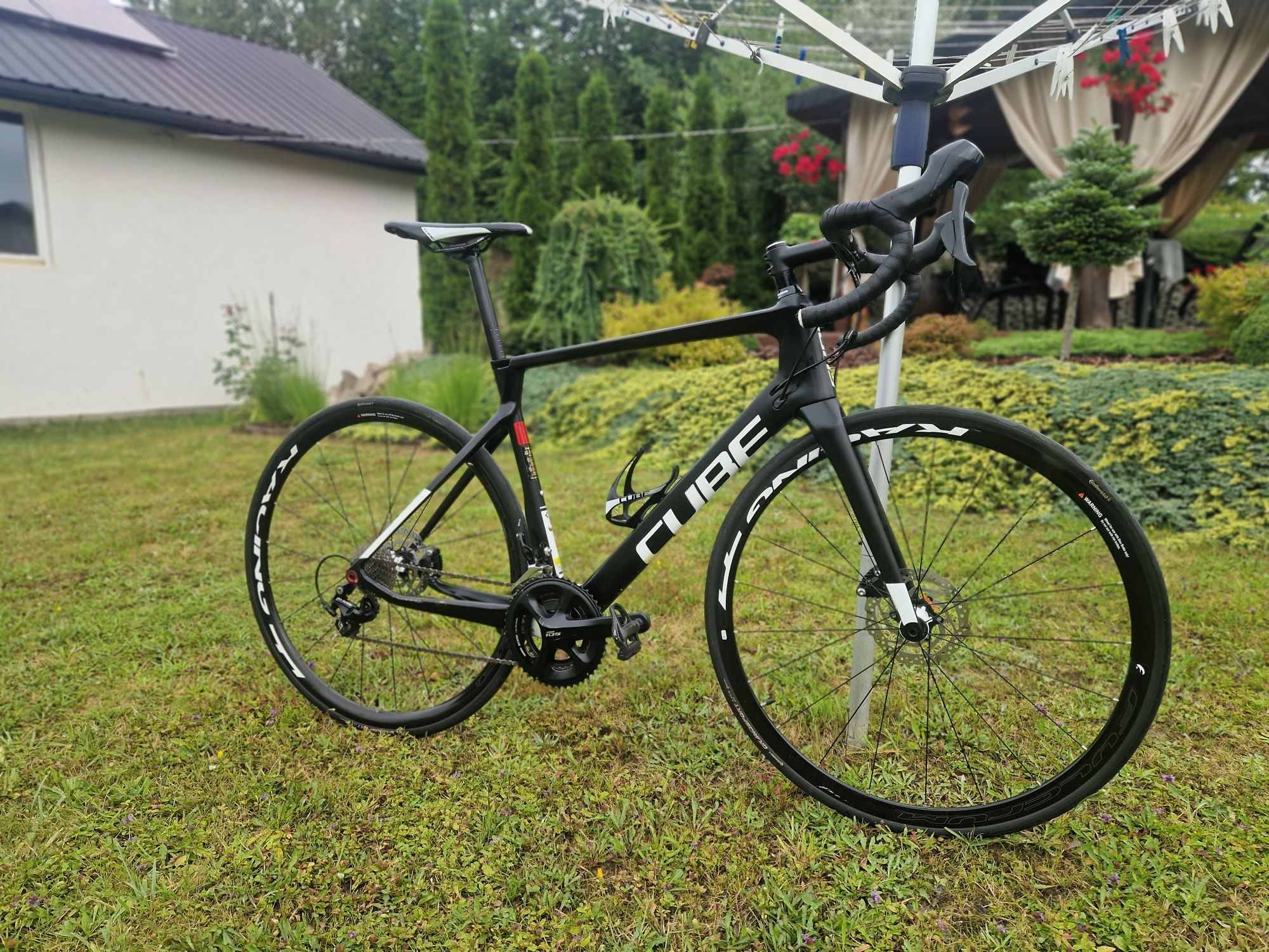 Rower szosowy Cube full carbon