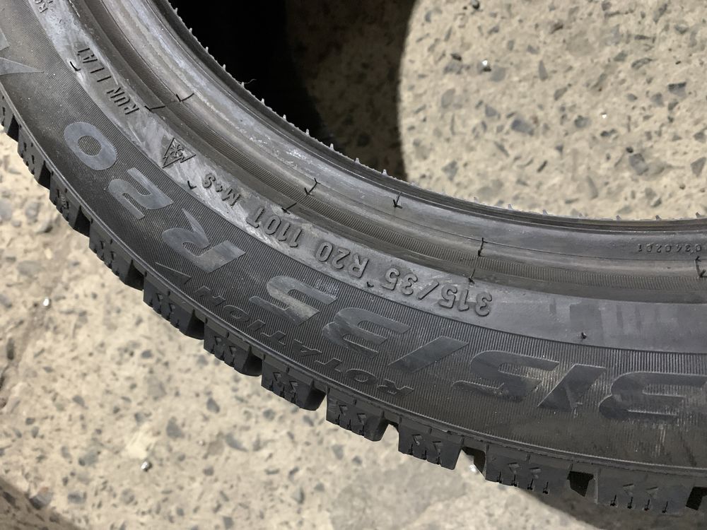 Різноширокі нові 275/40R20 і 315/35R20 Pirelli RunFlat шип зимові