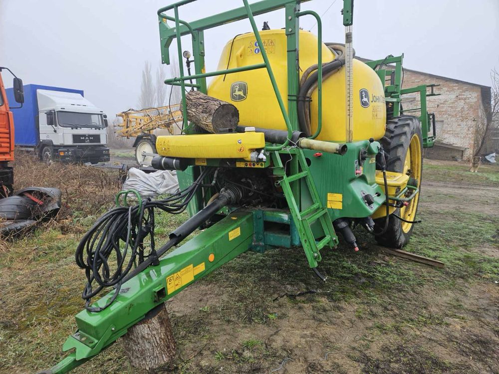 Оприскувач john deere M732
