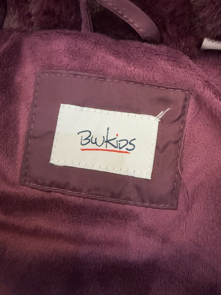 Куртка демисезон теплая фирмы Blukids 122 см 6-7 лет