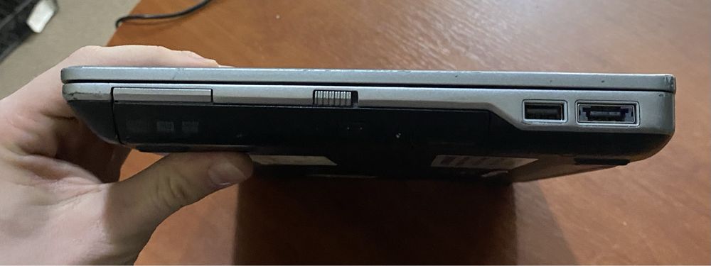 ноутбук Dell Latitude E6320 13.3"/4GB RAM/250GB HDD/i5-2520! N1328