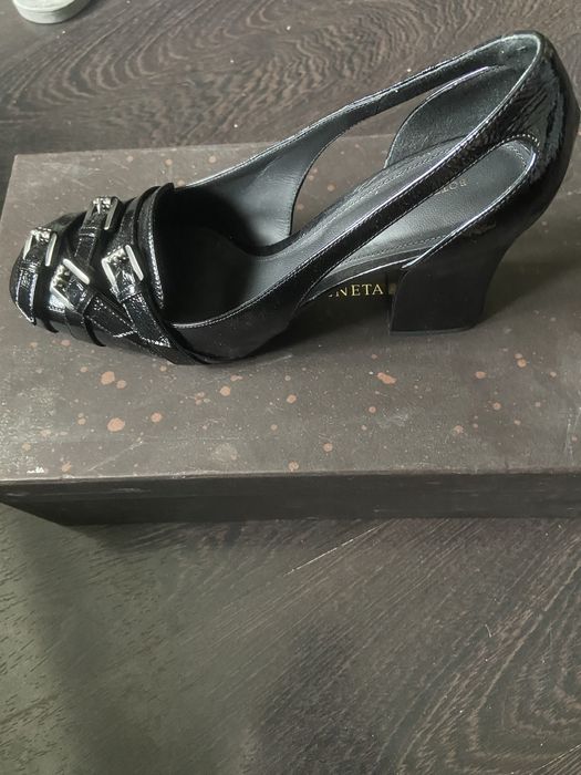Туфлі з натуральноі шкіри. Bottega veneta