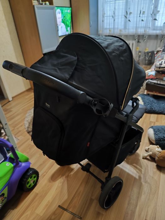 Прогулянковий візок