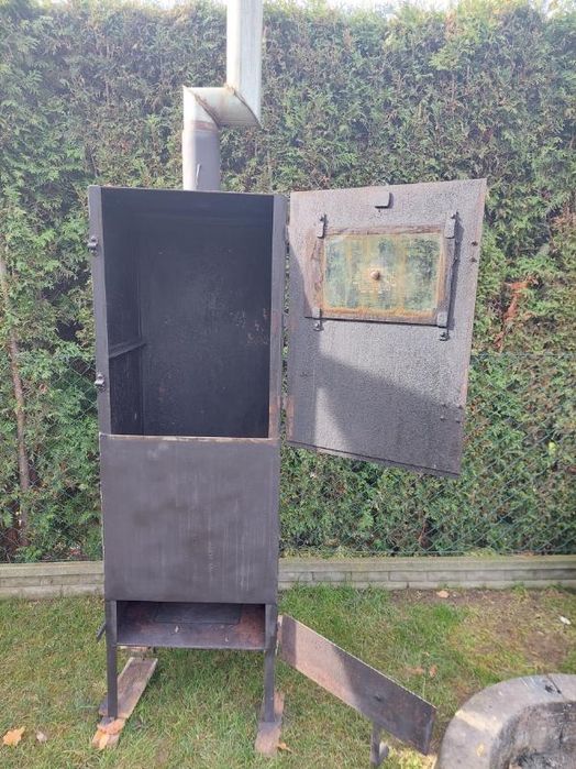 Wędzarnia dwupoziomowa