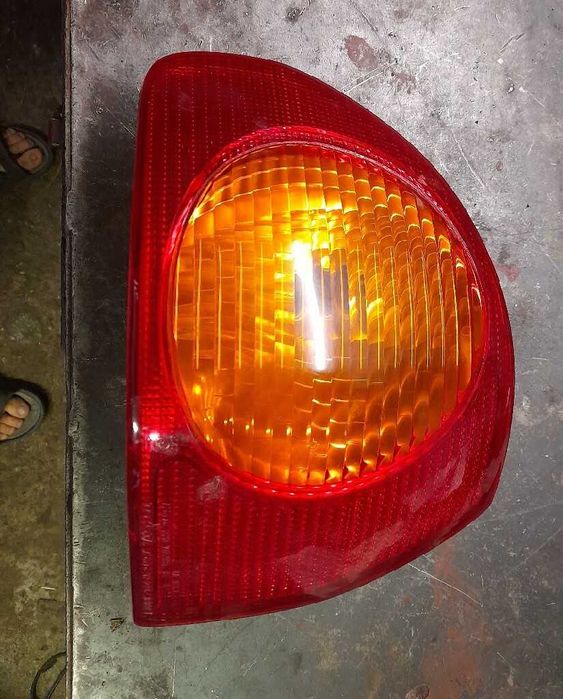 Lampa Toyota Corolla e11 sedan lewy tył