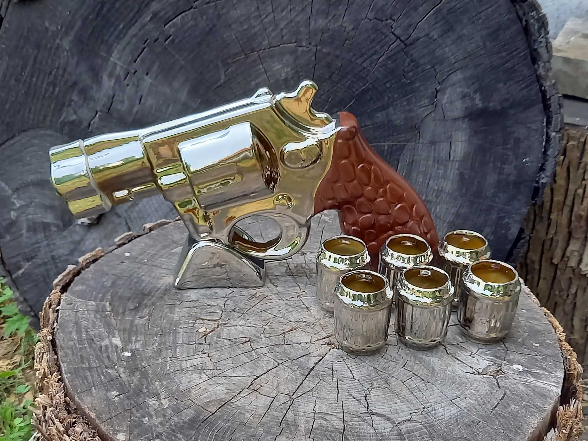 Подарочный набор Револьвер на подставке для мужчины, парня, друга