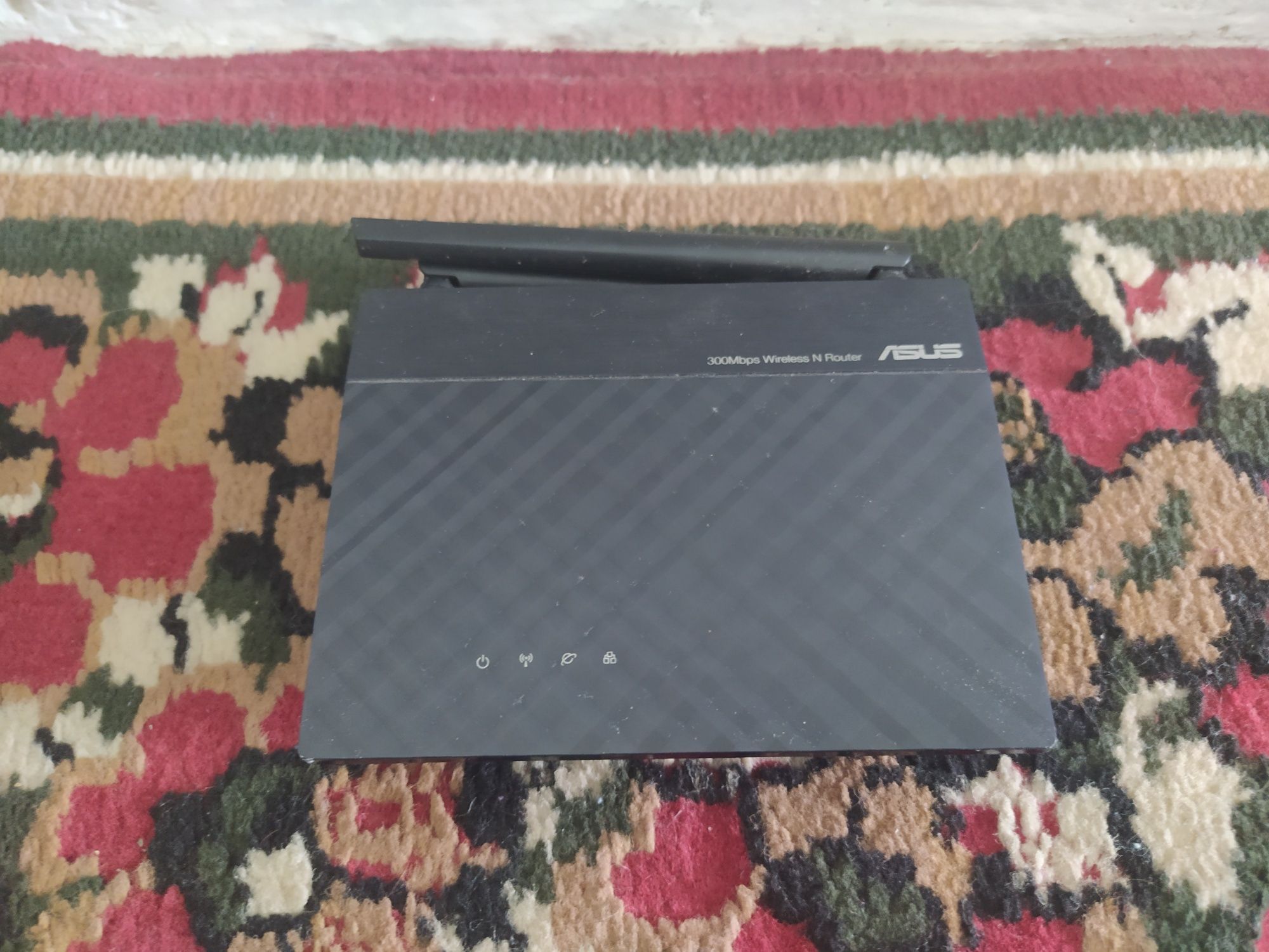 Router Asus RT-N12+