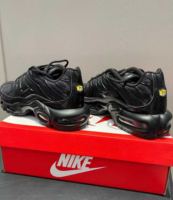 Buty Trampk Nike Air Max TN Black R.41