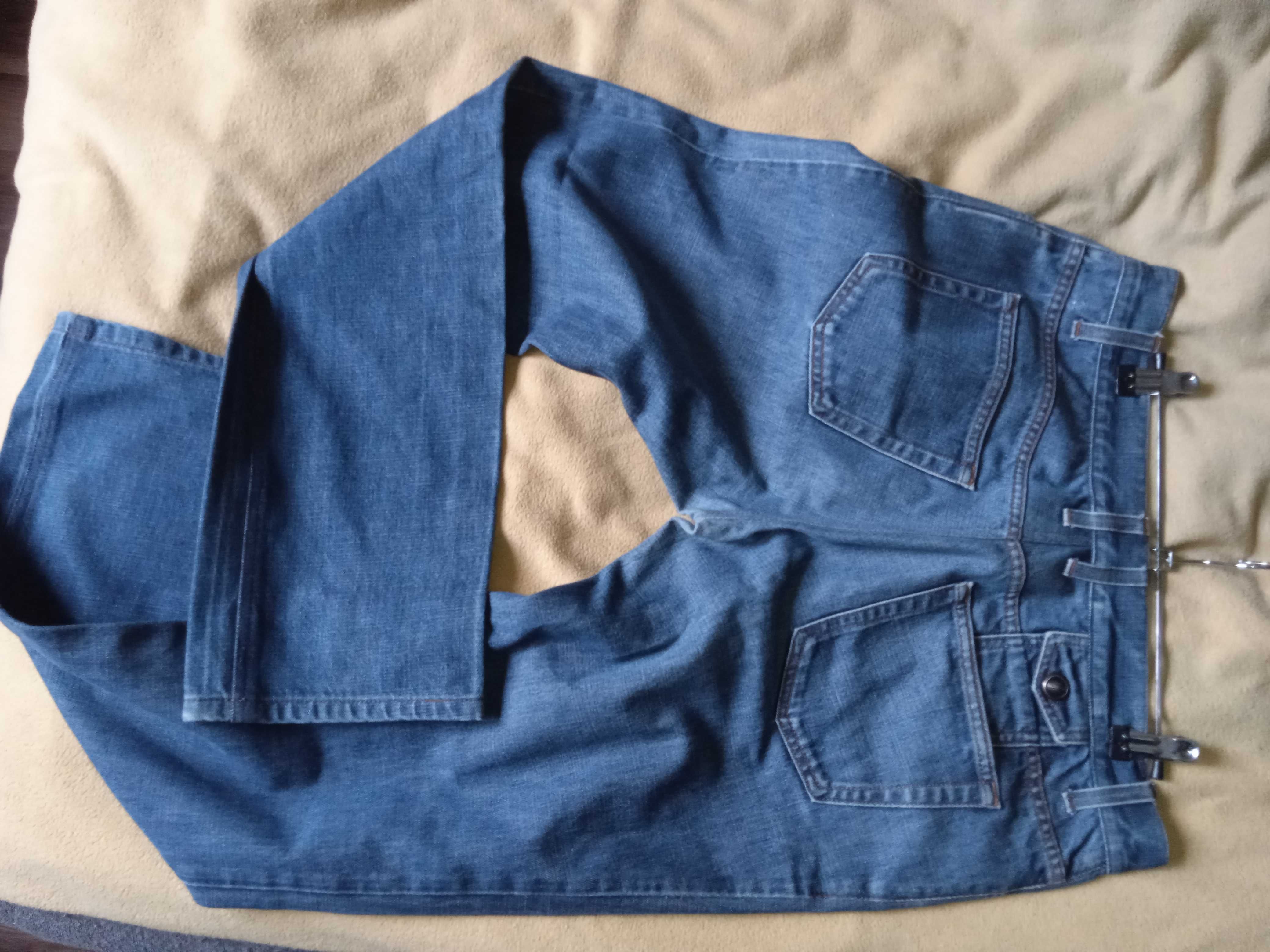 Gucci jeansy 100% oryginalne wysoki stan sklep 1700 zł-38/40
