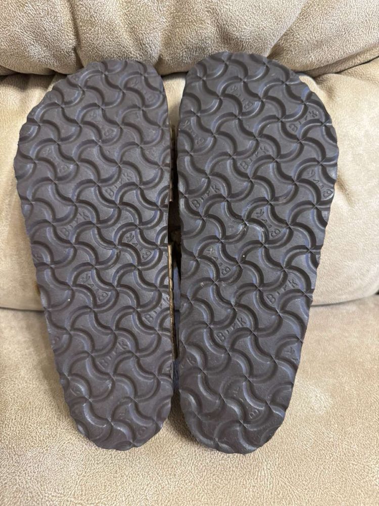 Birkenstock Sydney Embossed Grained Oiled Leather
