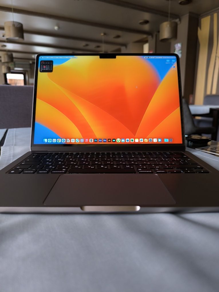 Macbook m2, 16 gb оперативної