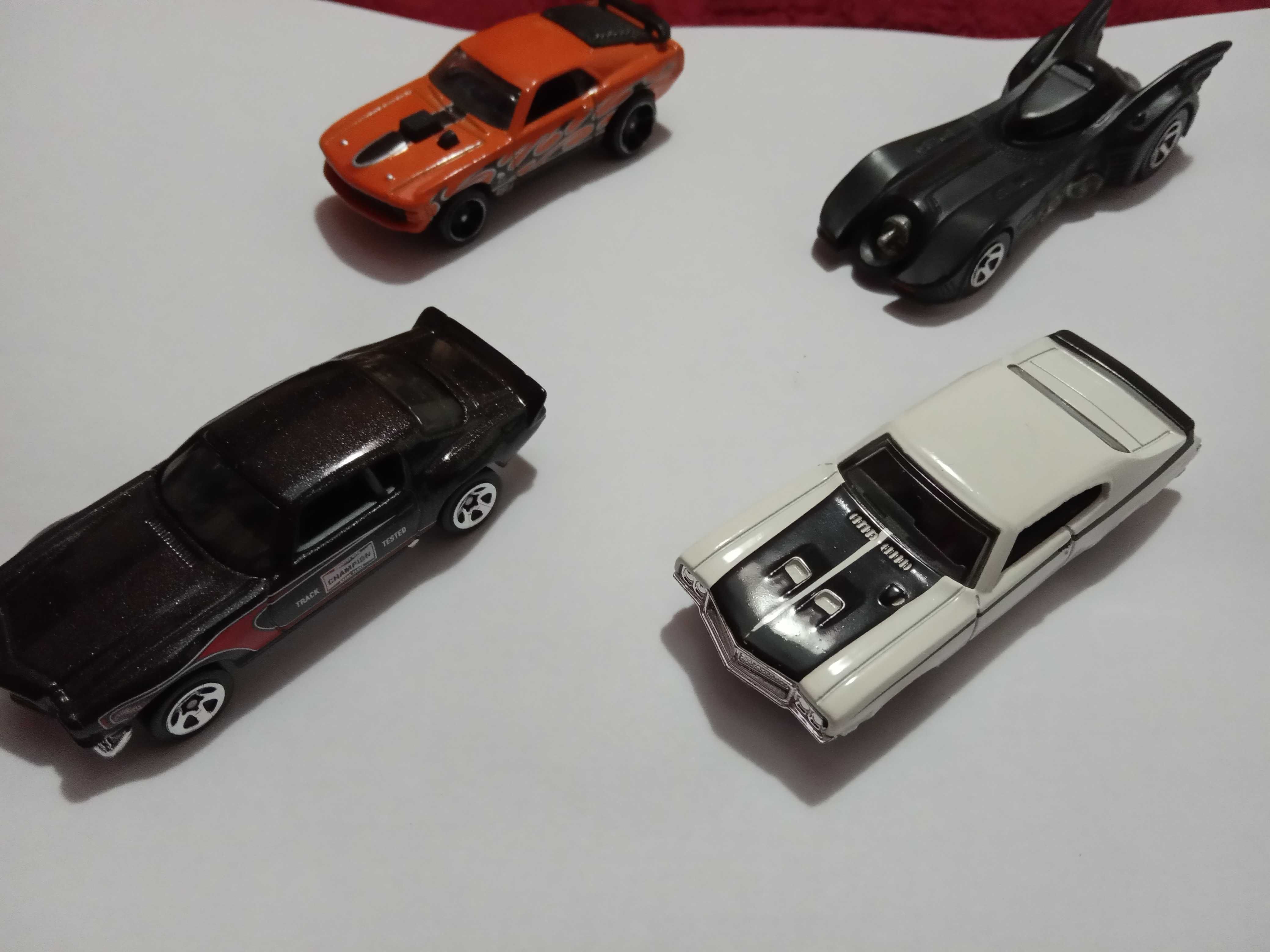 Carros Hot-Wheels Variados